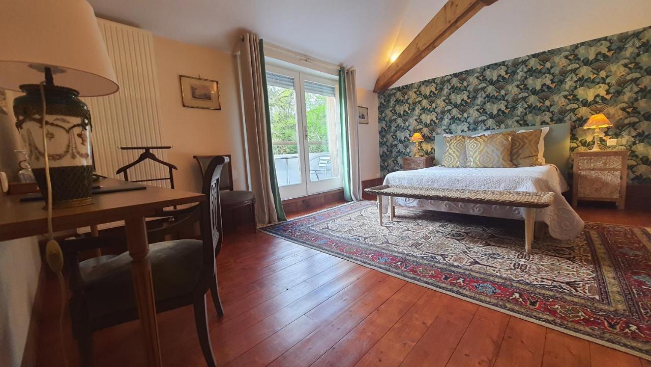 Les Mazeraies Maison D'Hotes Avec Spa Savonnières Kültér fotó