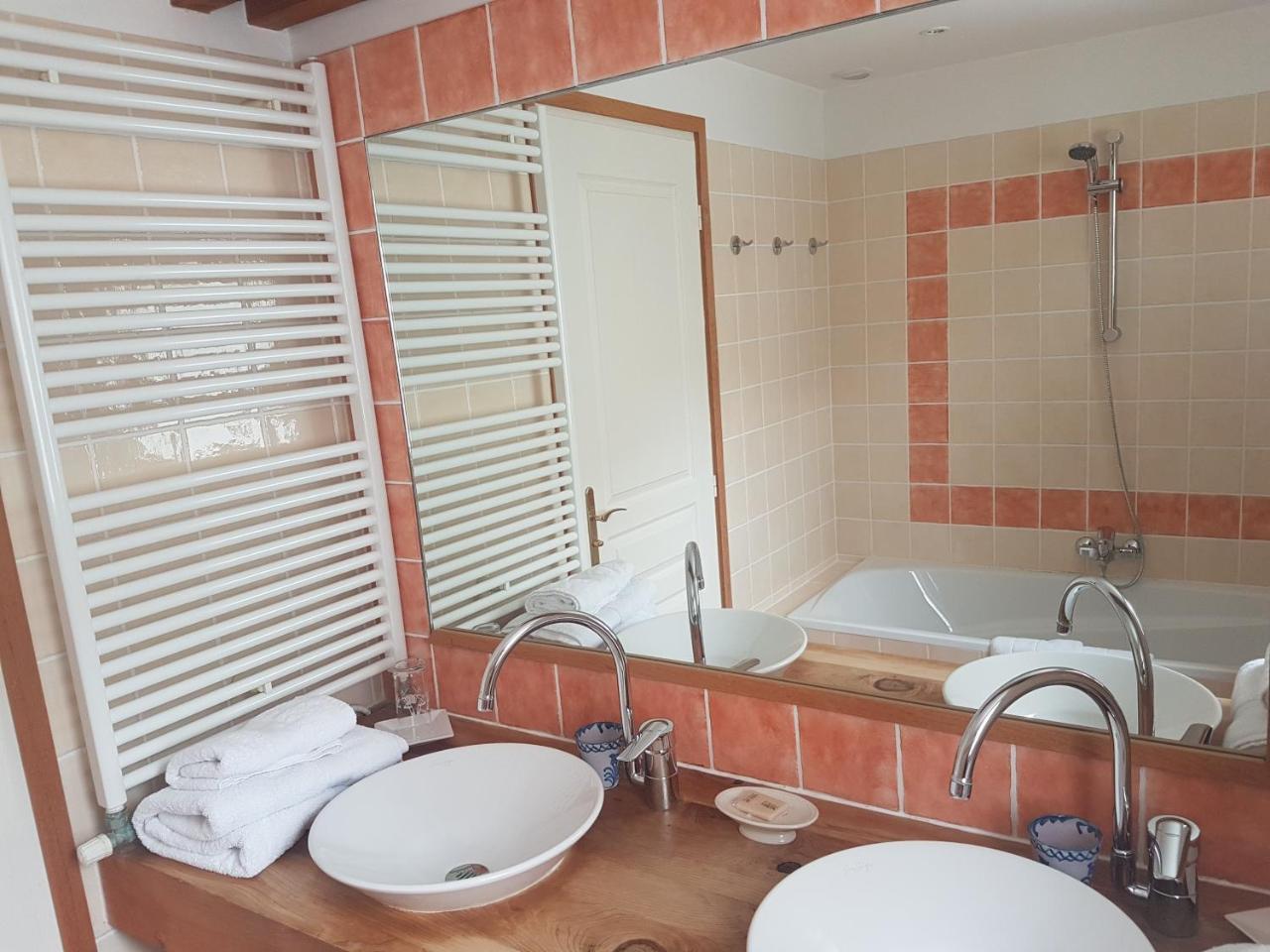 Les Mazeraies Maison D'Hotes Avec Spa Savonnières Kültér fotó