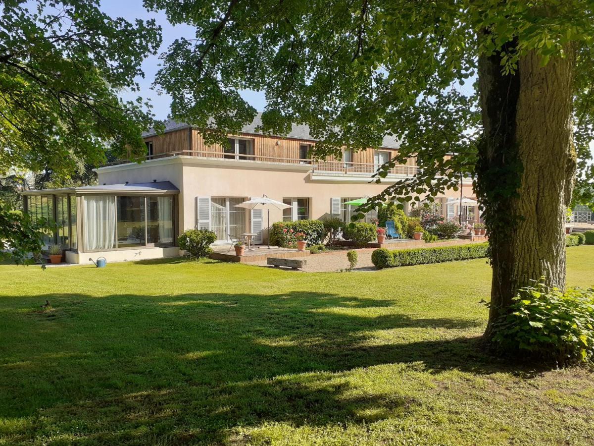 Les Mazeraies Maison D'Hotes Avec Spa Savonnières Kültér fotó
