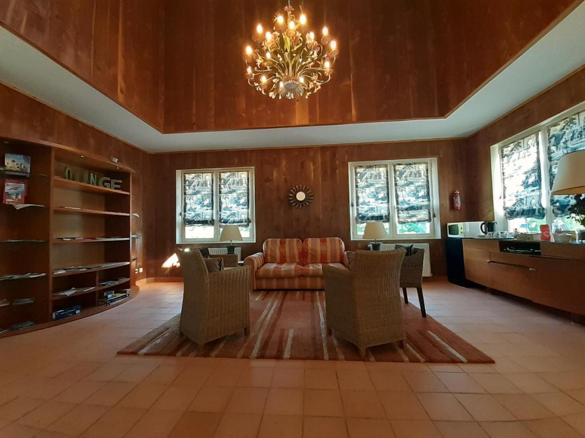 Les Mazeraies Maison D'Hotes Avec Spa Savonnières Kültér fotó