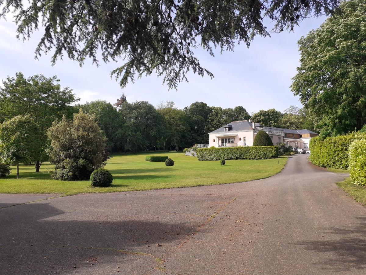 Les Mazeraies Maison D'Hotes Avec Spa Savonnières Kültér fotó